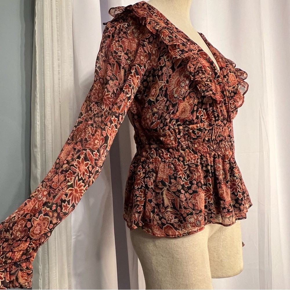 Woman's calligraphie blouse Size Small V Neck Ballon Long Sleeve Ruffle NWOT
